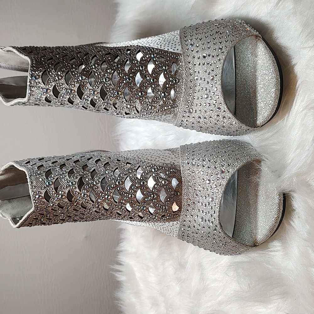 Silver Rhinestone peep toe shoes